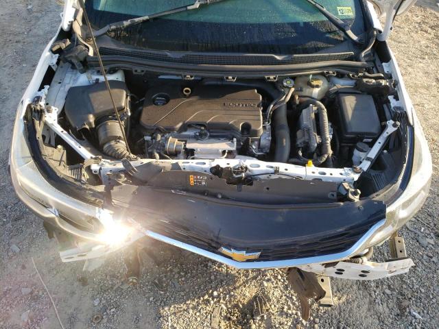 1G1BC5SM9J7219750 - 2018 CHEVROLET CRUZE LS WHITE photo 11