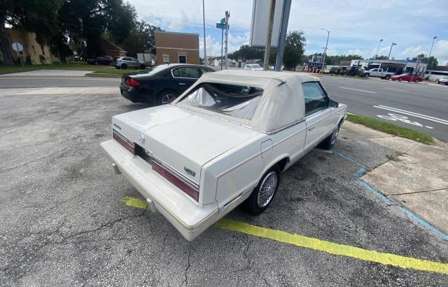 1C3BC55B1CG142476 - 1982 CHRYSLER LEBARON MEDALLION WHITE photo 4