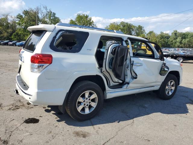 JTEBU5JRXC5083950 - 2012 TOYOTA 4RUNNER SR5 WHITE photo 3