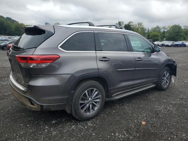 5TDJZRFH5JS848336 - 2018 TOYOTA HIGHLANDER SE 灰色 照片 3