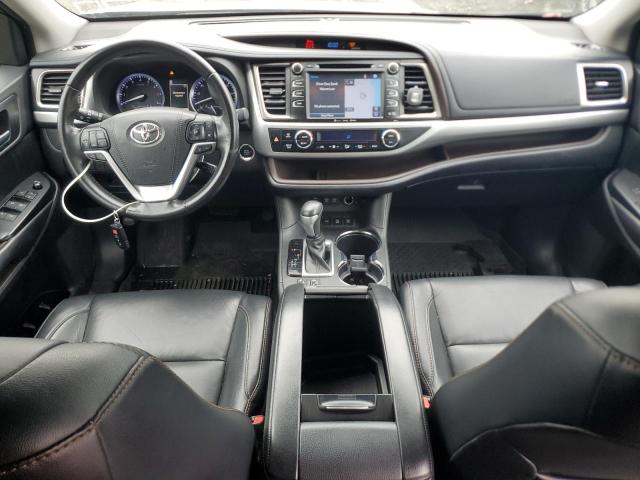 5TDJZRFH5JS848336 - 2018 TOYOTA HIGHLANDER SE 灰色 照片 8