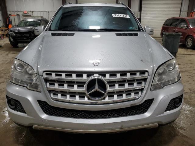 4JGBB8GB8BA654262 - 2011 MERCEDES-BENZ ML 350 4MATIC SILVER photo 5