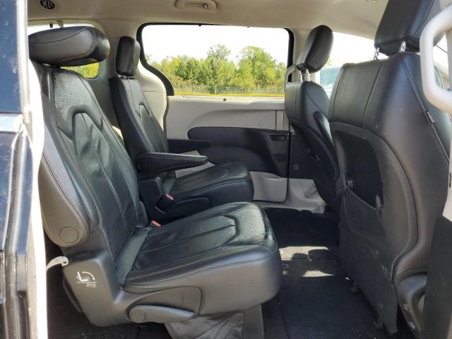 2C4RC1BG0JR154181 - 2018 CHRYSLER PACIFICA TOURING L BLACK photo 11
