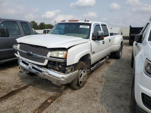 2004 CHEVROLET SILVERADO K3500, null