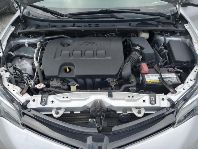 2T1BURHE0JC026767 - 2018 TOYOTA COROLLA L Күміс фото 11