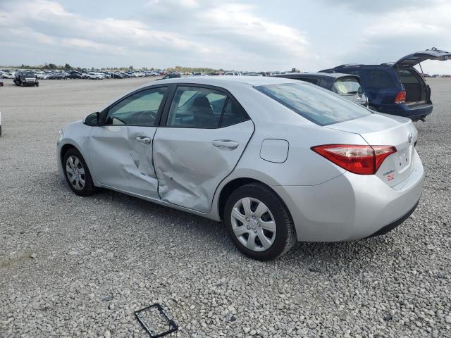 2T1BURHE0JC026767 - 2018 TOYOTA COROLLA L Күміс фото 2