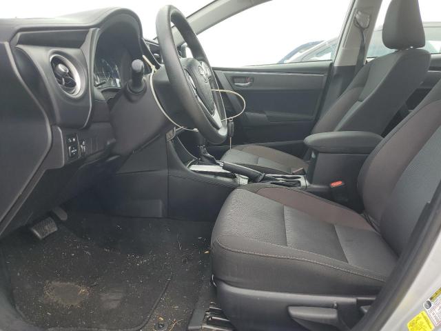 2T1BURHE0JC026767 - 2018 TOYOTA COROLLA L Күміс фото 7