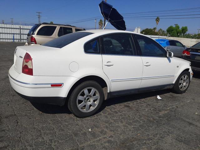 WVWPD63B92P434527 - 2002 VOLKSWAGEN PASSAT GLS WHITE photo 3