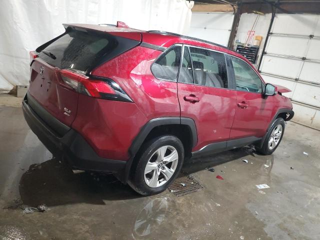 2T3P1RFV2LW135340 - 2020 TOYOTA RAV4 XLE BURGUNDY photo 3