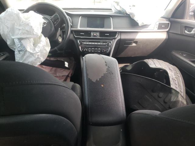 5XXGT4L31JG196128 - 2018 KIA OPTIMA LX Grau Foto 8