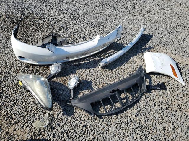 JTHBA30G355142257 - 2005 LEXUS ES 330 WHITE photo 12