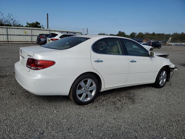 JTHBA30G355142257 - 2005 LEXUS ES 330 WHITE photo 3