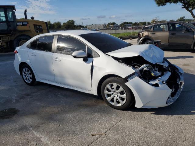 5YFB4MDE5RP180931 - 2024 TOYOTA COROLLA LE თეთრი ფოტო 4