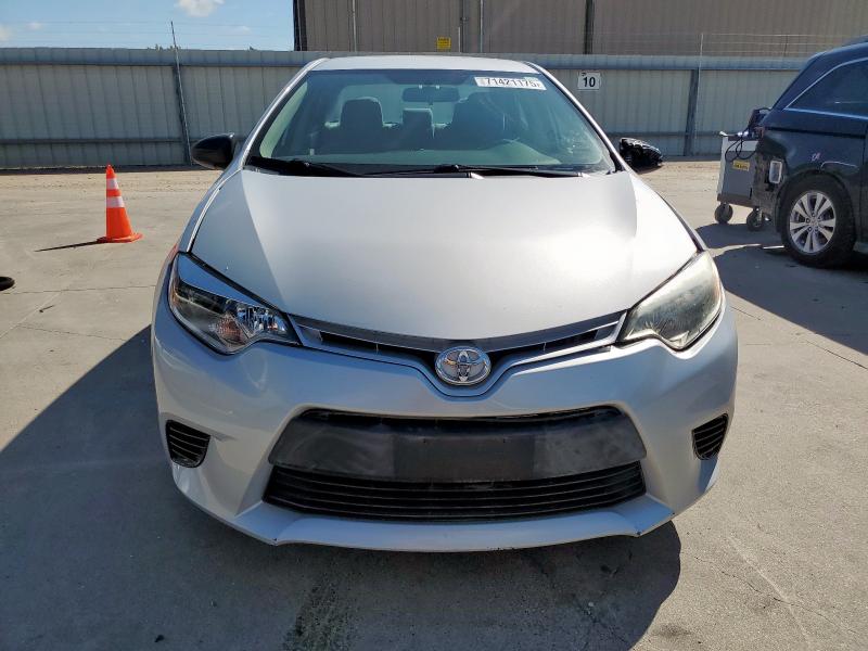 2T1BURHE7FC458375 - 2015 TOYOTA COROLLA L SILVER photo 5