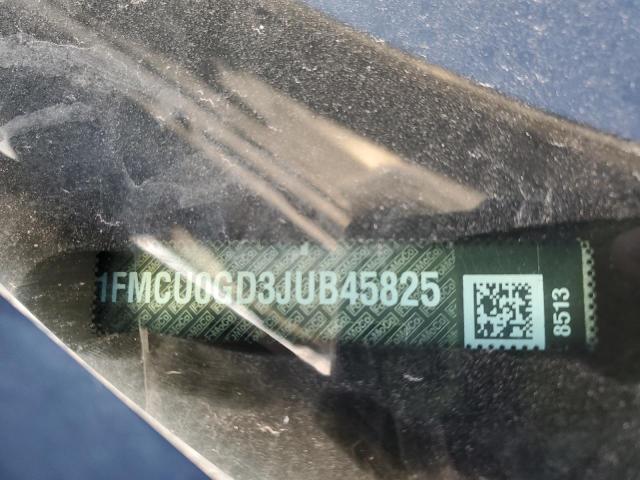 1FMCU0GD3JUB45825 - 2018 FORD ESCAPE SE Silber Foto 13