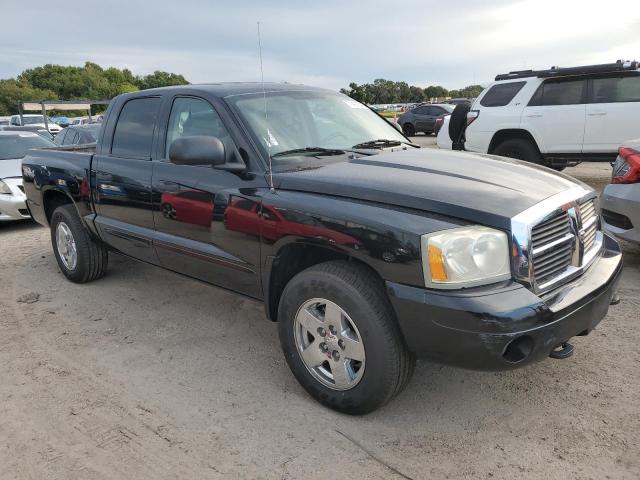 1D7HW58N05S265100 - 2005 DODGE DAKOTA QUAD LARAMIE BLACK photo 4