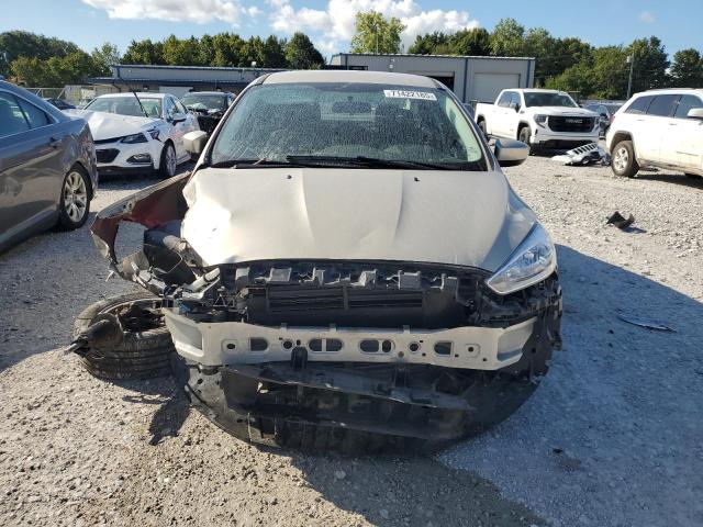 1FADP3F25JL302168 - 2018 FORD FOCUS SE GOLD photo 5