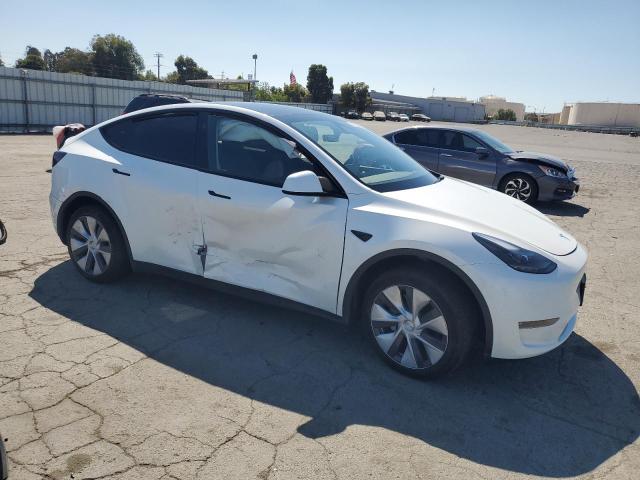 7SAYGDED3PF966343 - 2023 TESLA MODEL Y Белый фото 4