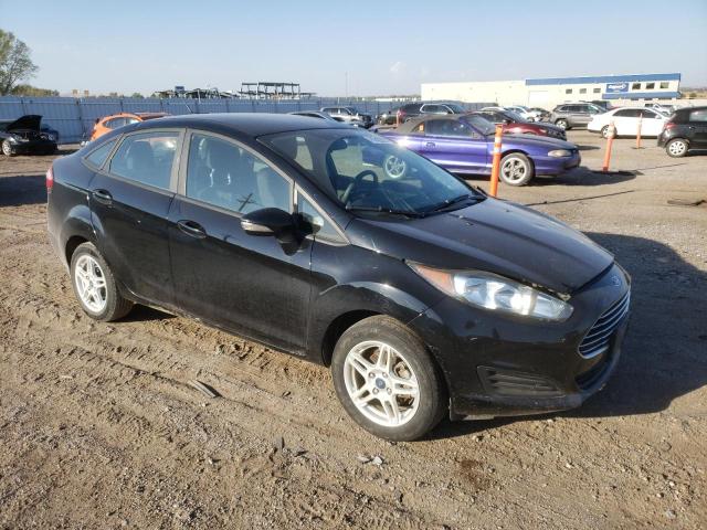 3FADP4BJ8KM159915 - 2019 FORD FIESTA SE BLACK photo 4