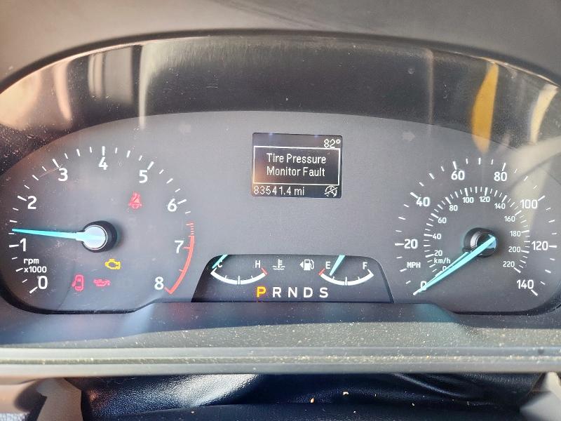 MAJ3P1RE4JC198293 - 2018 FORD ESCAPE S ნაცრისფერი ფოტო 9