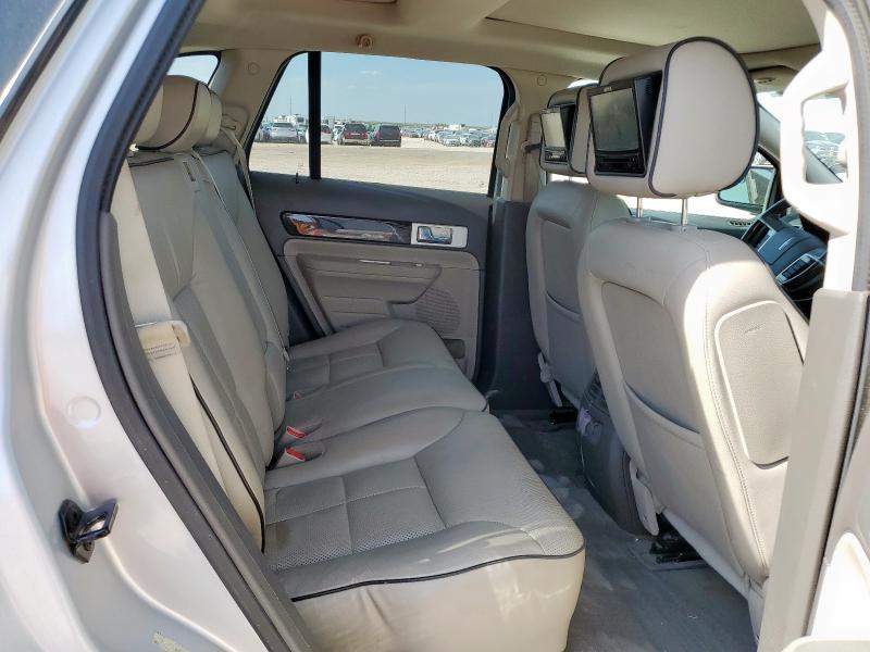2LMDJ6JC5ABJ00895 - 2010 LINCOLN MKX SILVER photo 11