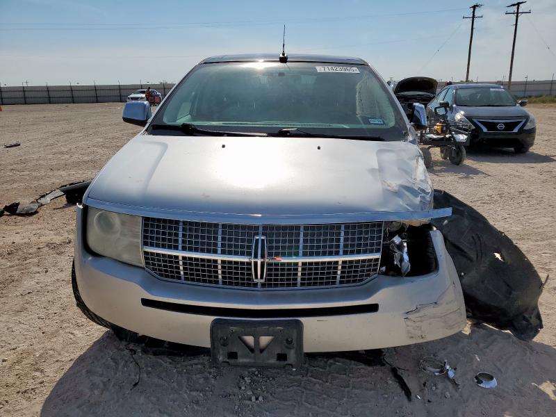2LMDJ6JC5ABJ00895 - 2010 LINCOLN MKX SILVER photo 5