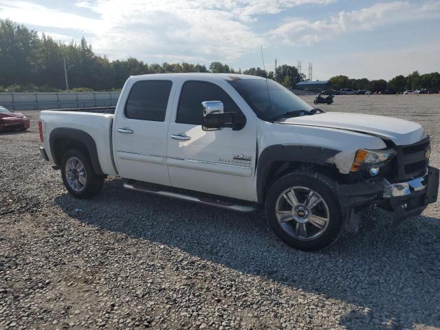 3GCPCSE0XCG218120 - 2012 CHEVROLET SILVERADO C1500 LT WHITE photo 4