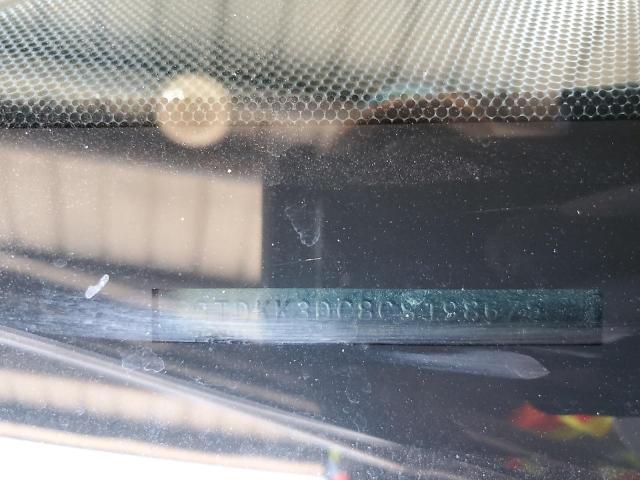 5TDKK3DC8CS198675 - 2012 TOYOTA SIENNA LE GRAY photo 13