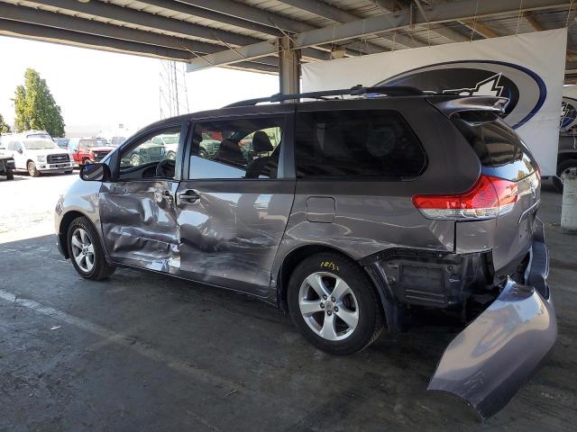 5TDKK3DC8CS198675 - 2012 TOYOTA SIENNA LE GRAY photo 2