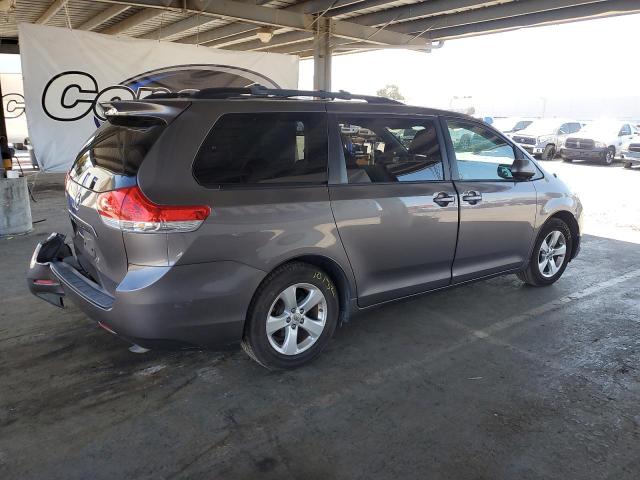 5TDKK3DC8CS198675 - 2012 TOYOTA SIENNA LE GRAY photo 3