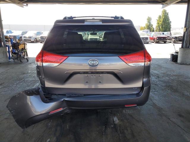 5TDKK3DC8CS198675 - 2012 TOYOTA SIENNA LE GRAY photo 6
