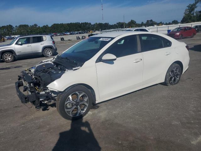 3KPF24AD7ME331698 - 2021 KIA FORTE FE WHITE photo 1