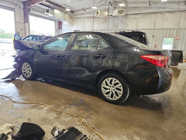 2T1BURHE6JC082812 - 2018 TOYOTA COROLLA L BLACK photo 2