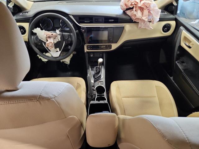 2T1BURHE6JC082812 - 2018 TOYOTA COROLLA L BLACK photo 8