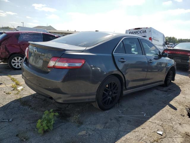 4T1BK3EK3AU110805 - 2010 TOYOTA CAMRY SE GRAY photo 3