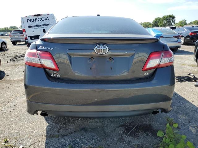 4T1BK3EK3AU110805 - 2010 TOYOTA CAMRY SE GRAY photo 6
