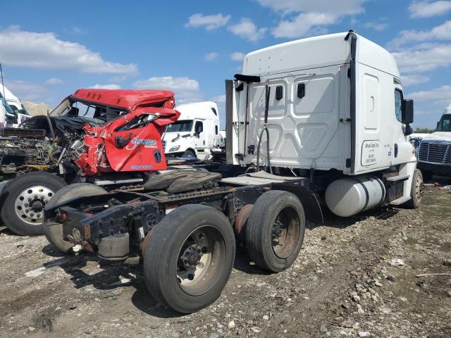 3AKJGLDR7HSHW0639 - 2017 FREIGHTLINER CASCADIA 1 თეთრი ფოტო 4