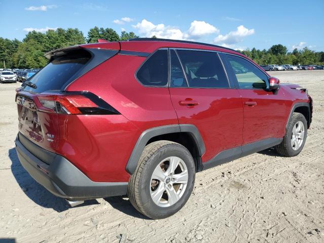 JTMP1RFV9MD075572 - 2021 TOYOTA RAV4 XLE RED photo 3