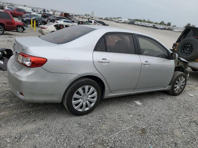 5YFBU4EEXDP166885 - 2013 TOYOTA COROLLA BASE SILVER photo 3