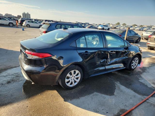 5YFEPMAE5MP176587 - 2021 TOYOTA COROLLA LE Schwarz Foto 3