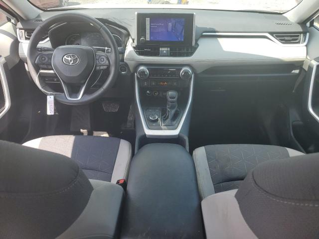 4T3RWRFV0RU122170 - 2024 TOYOTA RAV4 XLE WHITE photo 8