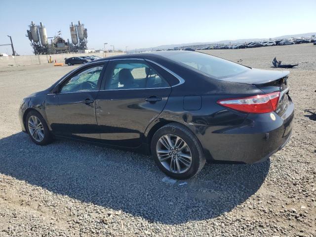 4T1BF1FK2GU205775 - 2016 TOYOTA CAMRY LE BLACK photo 2