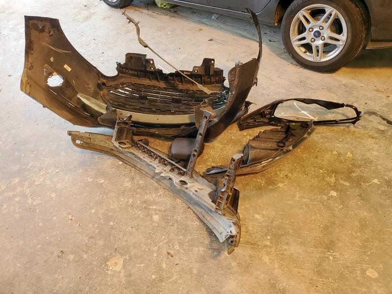 3FADP4BJ5JM134565 - 2018 FORD FIESTA SE 灰色 照片 12