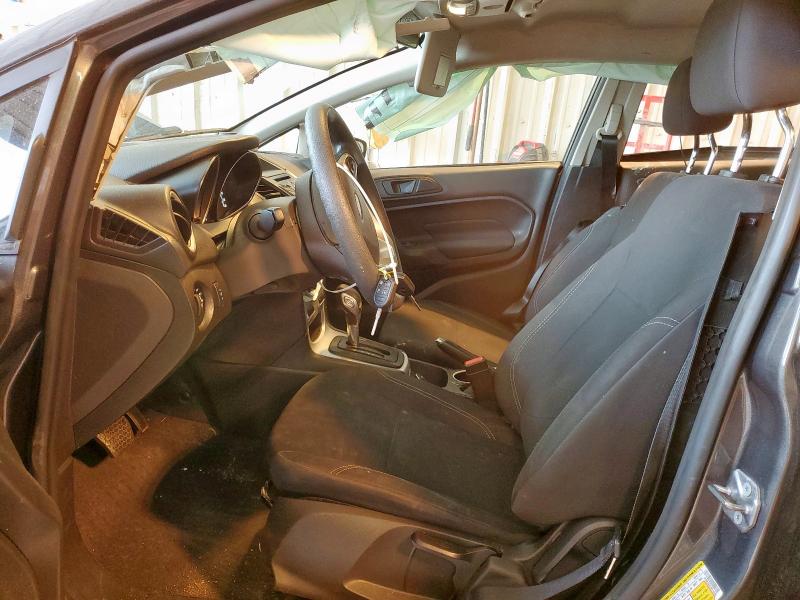 3FADP4BJ5JM134565 - 2018 FORD FIESTA SE 灰色 照片 7