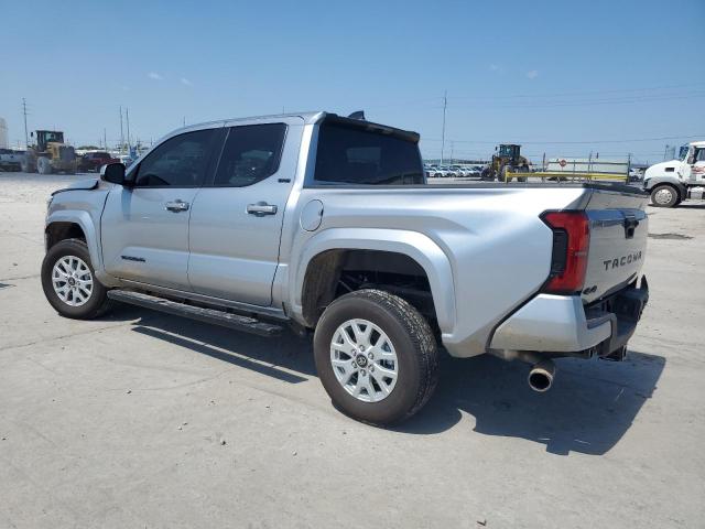 3TMLB5JN9SM165222 - 2025 TOYOTA TACOMA DOUBLE CAB SILVER photo 2