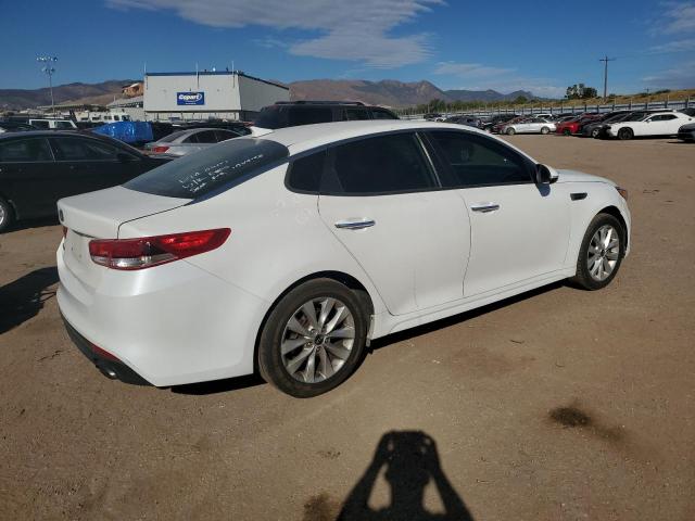 5XXGT4L36HG164530 - 2017 KIA OPTIMA LX WHITE photo 3