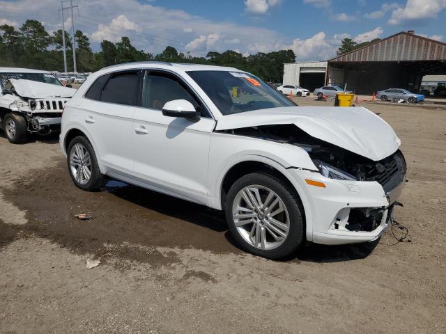 WA1BNAFY6J2211684 - 2018 AUDI Q5 PREMIUM PLUS WHITE photo 4