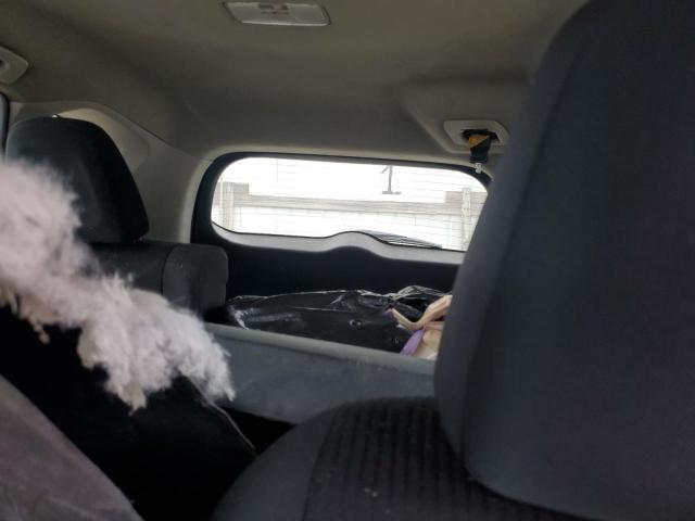 2T3BFREV5JW778677 - 2018 TOYOTA RAV4 LE Bordo fotoğraf 10