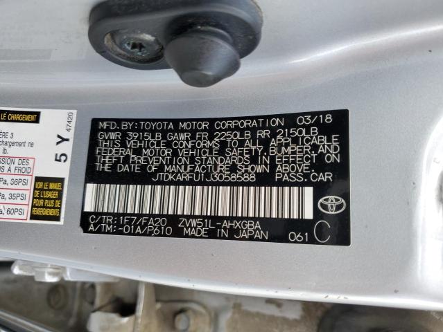 JTDKARFU1J3058588 - 2018 TOYOTA PRIUS SILVER photo 12