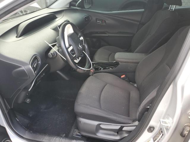 JTDKARFU1J3058588 - 2018 TOYOTA PRIUS SILVER photo 7